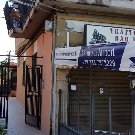 B&B Lamezia Airport 拉默齐亚泰尔默 外观 照片
