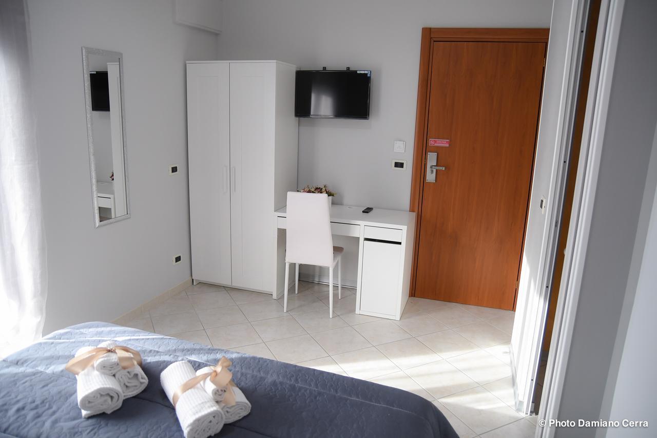B&B Lamezia Airport 拉默齐亚泰尔默 外观 照片