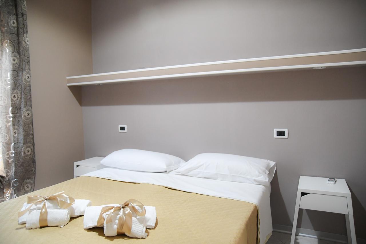 B&B Lamezia Airport 拉默齐亚泰尔默 外观 照片